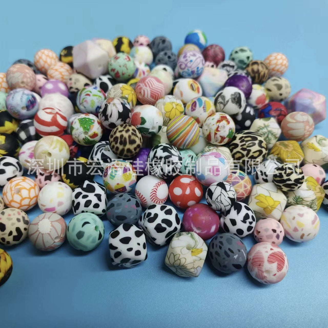 Hexagonal silicone beads