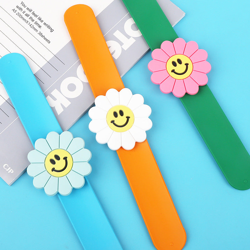 Smiling Sun Flower snap ring