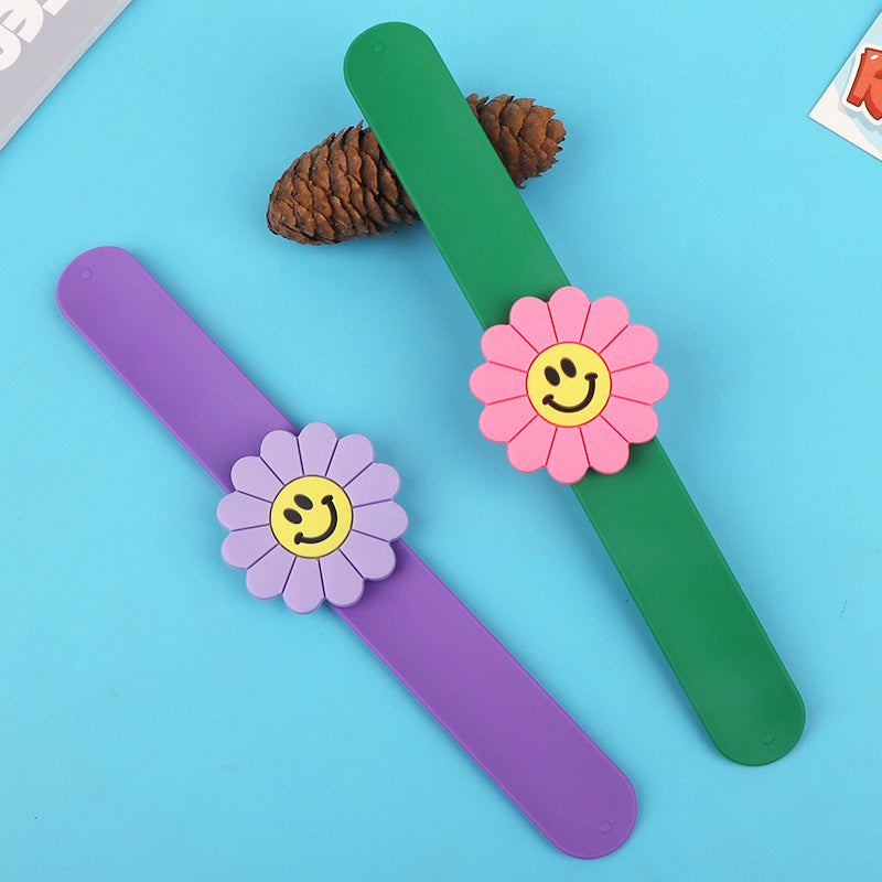 Smiling Sun Flower snap ring