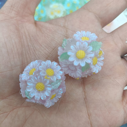 Flower core acrylic beads
