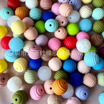Thread bead DIY